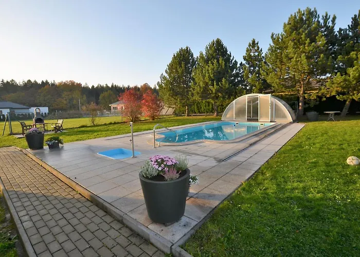 In Near Forest And Pool Апартаменты